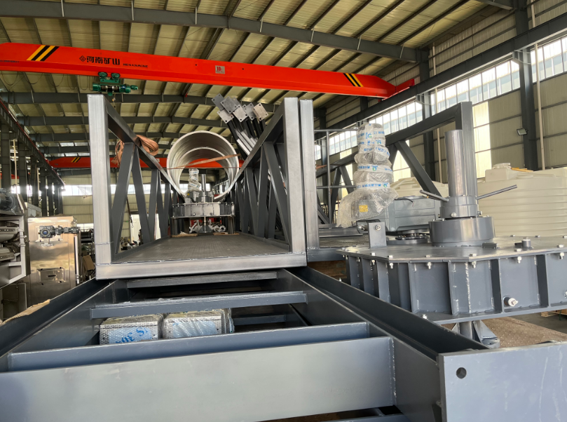 Máy cạp được vận chuyển thành công đến Nam Thông để hỗ trợ dự án xử lý nước thải